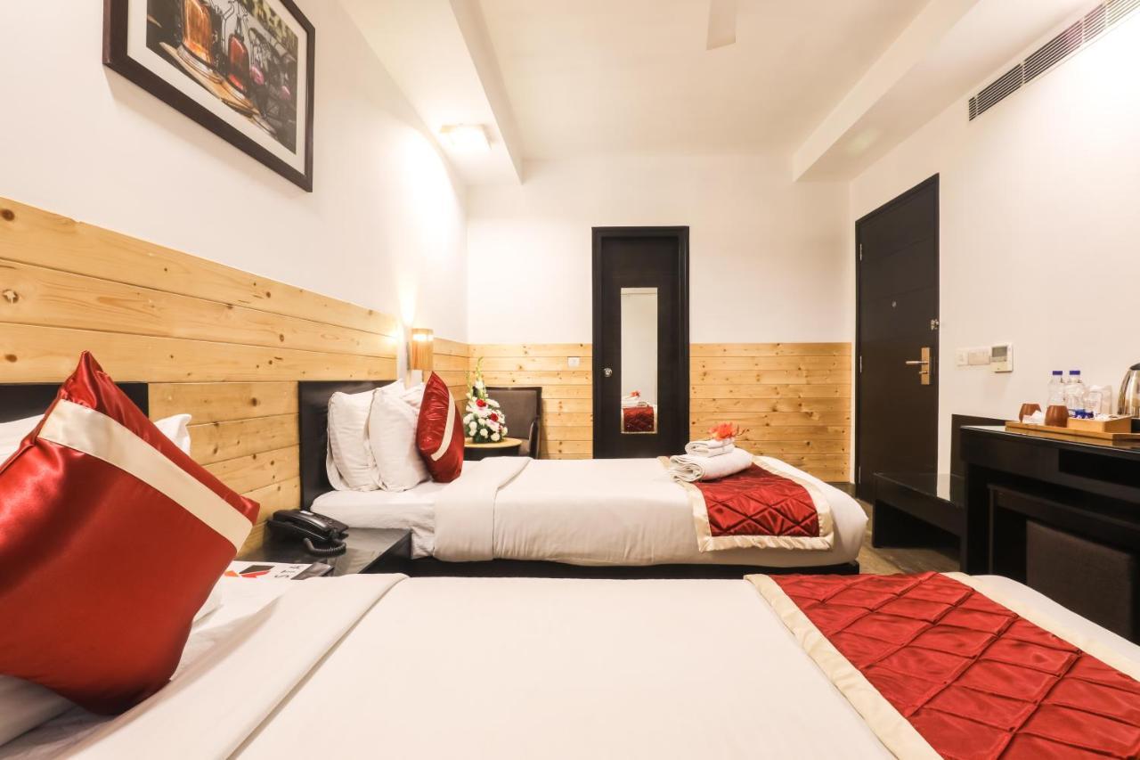 Hotel Siesta Basil - Okhla Nowe Delhi Zewnętrze zdjęcie